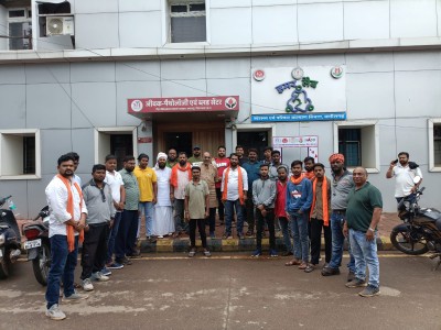 सेवा सप्ताह कार्यक्रम के तहत विश्व हिन्दू परिषद व बजरंग दल ने किया सामुहिक रक्तदान